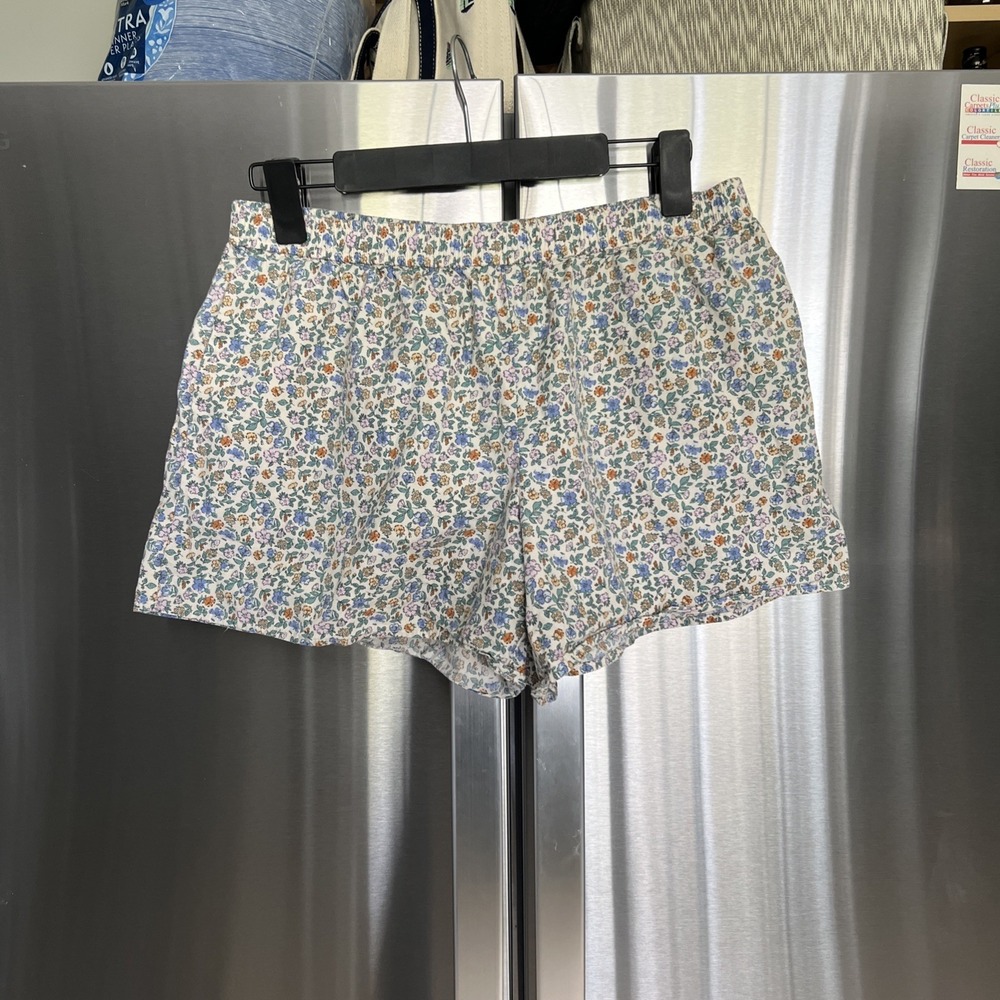 Things Between Women's Floral Print Smocked Waist Shorts Size L
